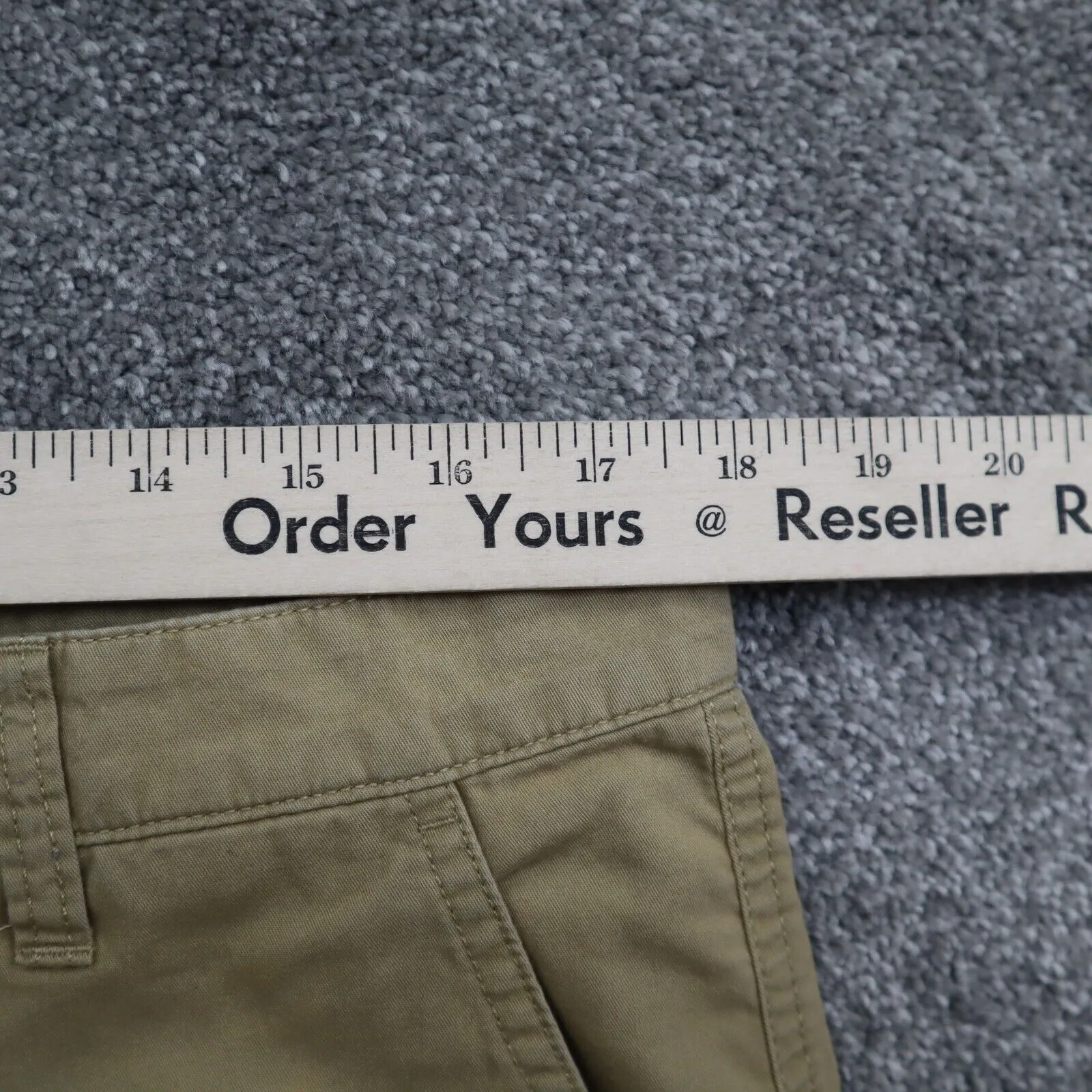 Columbia Mens Casual Chino Shorts Flat Front Mid Rise Pockets Tan Size W34XL10