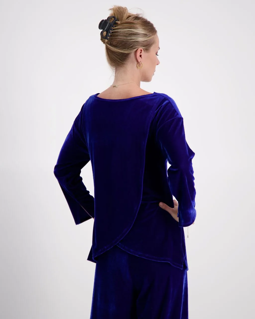 Emma Boat Neck Leaf Back Top